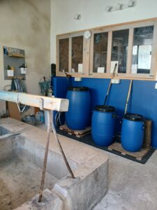 Cuves d'indigo de l'atelier